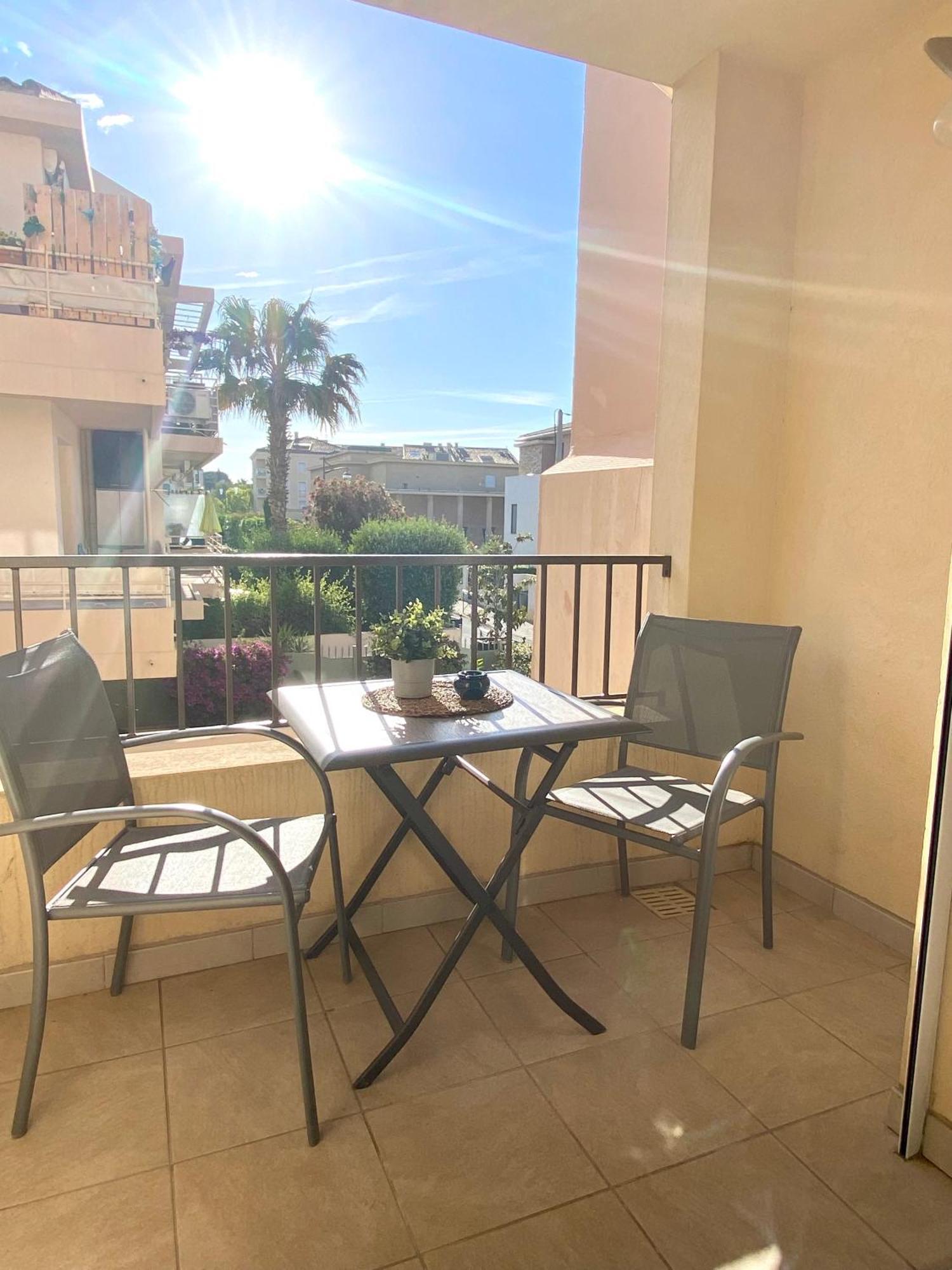 Coeursanary Appartement Buitenkant foto